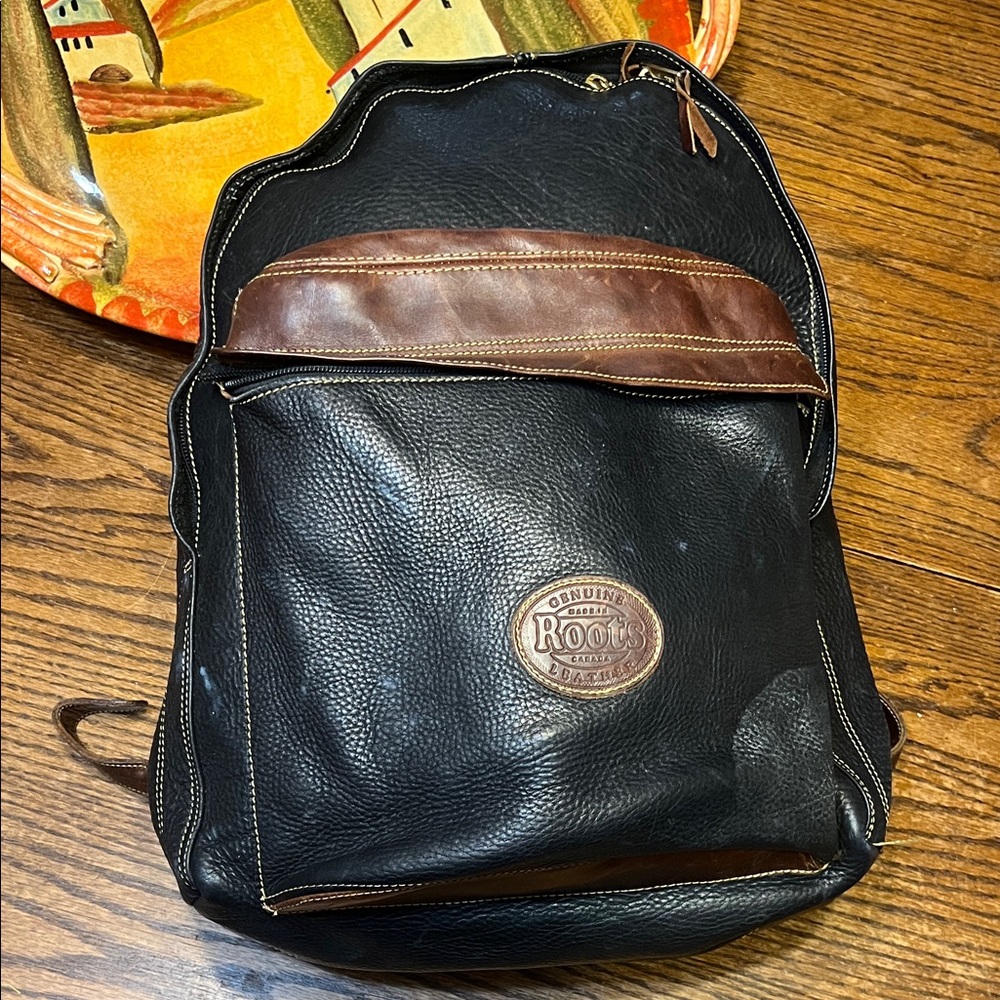 Roots Pebbled leather Large Classic Black and Brown Backpack